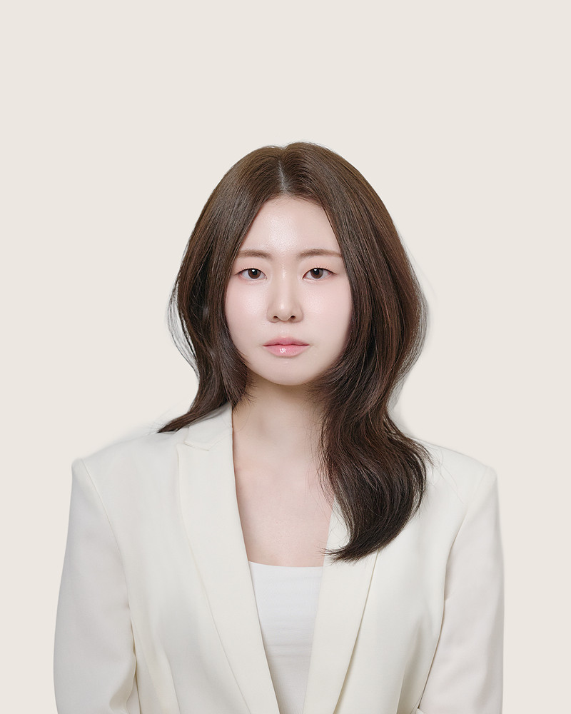 金浦市サウ洞の美容室 RIAHN Hair Gimpo City HallのMina（민아） デザイナー - ダンディカット・レイヤードカット・デザインカット